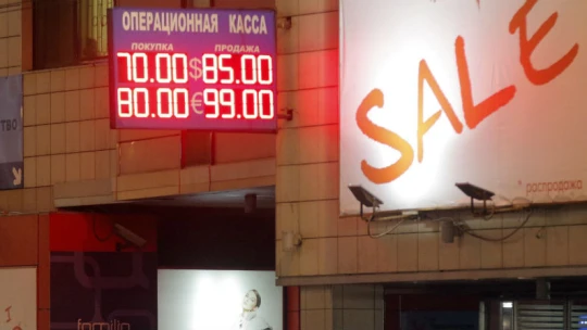 Lidé se bojí a&nbsp;skupují pohanku, popisuje krizi Rus z&nbsp;Petrohradu
