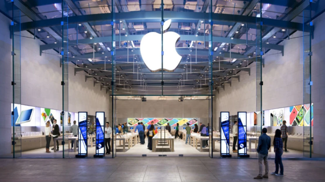 Apple má v&nbsp;hotovosti neuvěřitelnou sumu peněz: skoro 5 bilionů korun