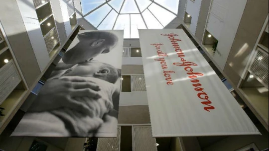 Johnson & Johnson zvýšil zisk o sedm procent. Díky farmaceutické divizi