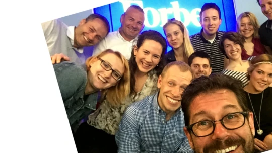 Chceš milovat svoji práci? Pojď pracovat pro FORBES! Rosteme a&nbsp;hledáme nové lidi