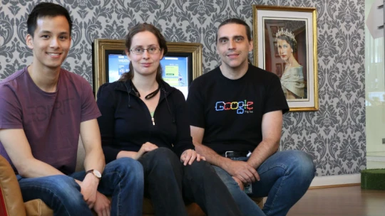 Češi v&nbsp;londýnském Googlu: jak vylepšují chytré hodinky a&nbsp;virtuální prohlídky