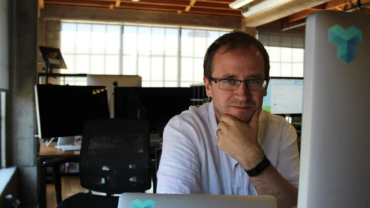 České starosti v&nbsp;Silicon Valley: Jak vyžít ze 3 milionů korun ročně?