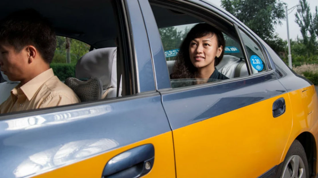 Uber rozjíždí čínskou expanzi, konkurence se chystá do protiútoku