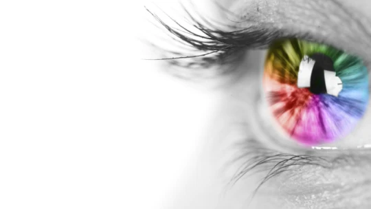 Orchestr zvuků vám obarví svět. Tato společnost z vás chce udělat kyborga