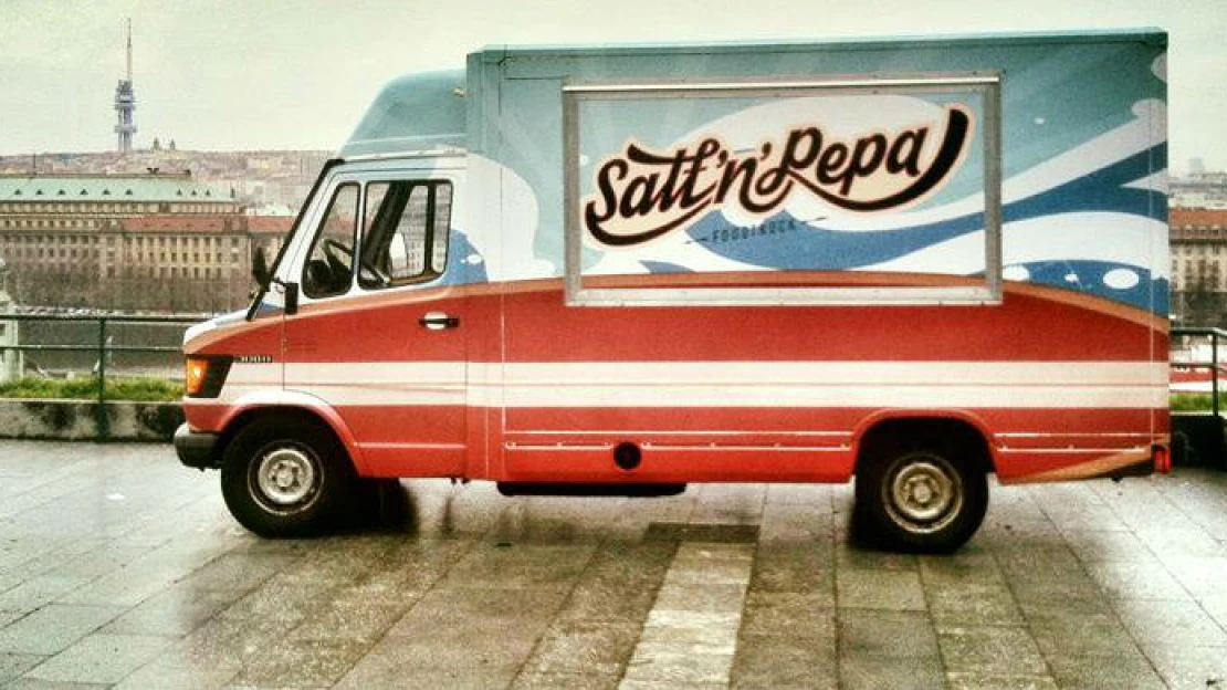 Máte rádi hip hop a&nbsp;burgery? Foodtruck vás zve na „kvalitní prasečinky“