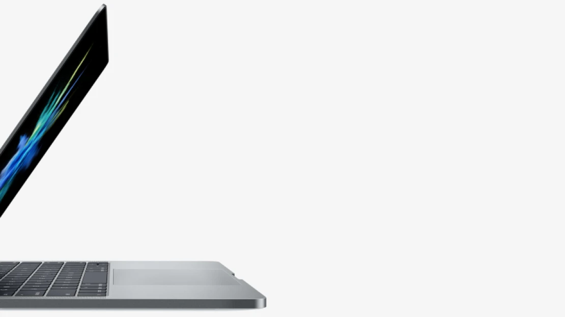 Apple se do dotykových displejů nehrne. Nové MacBooky Pro mají interaktivní proužek