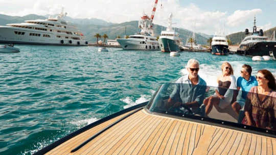 Ani Miami, ani Monako. Nejlepší marinu pro jachty boháčů mají v&nbsp;Černé Hoře