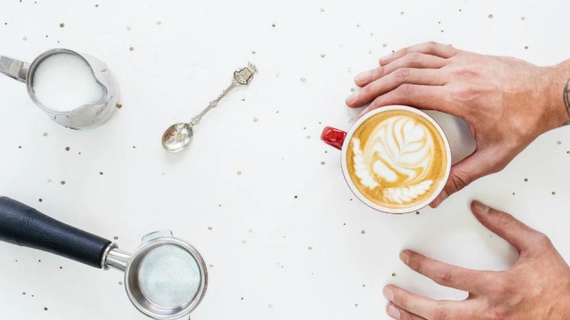 O magii latte artu. Když vám z&nbsp;hrnku kávy vykoukne zebra