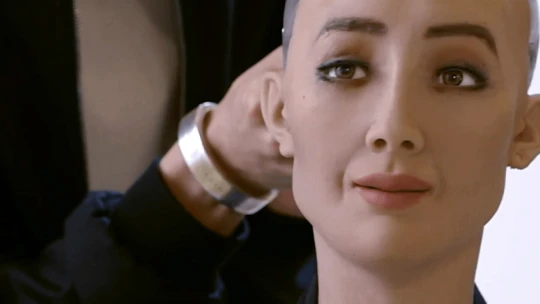 Tohle je Sophia. První robot na světě, který získal občanství