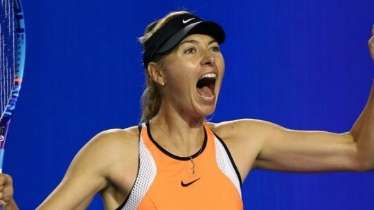 Miliony během hodiny pryč. Za co utratily známé osobnosti první honorář?