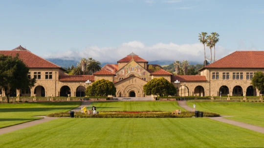 Stanford v&nbsp;Praze. Slavná univerzita přiveze svůj kurz poprvé do Evropy