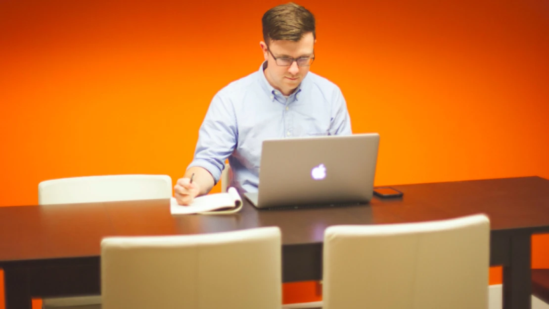 Získat ajťáky bez přeplácení? Funguje home office i&nbsp;dobré jídlo