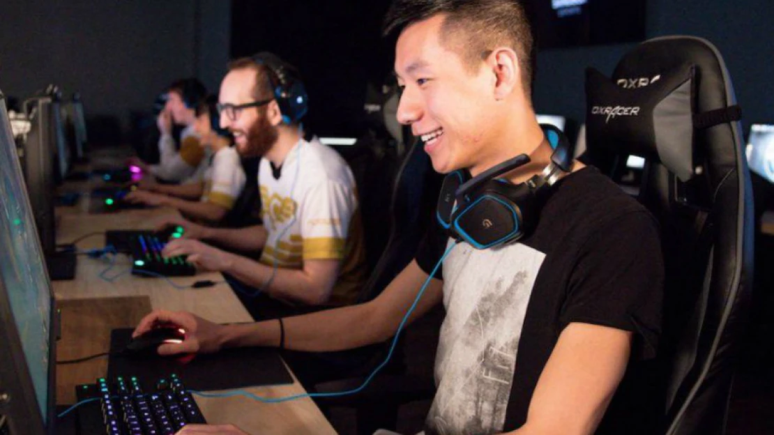 Kdo se bojí, nesmí do eSports. Jak spojit marketing s&nbsp;profesionálními gamery?