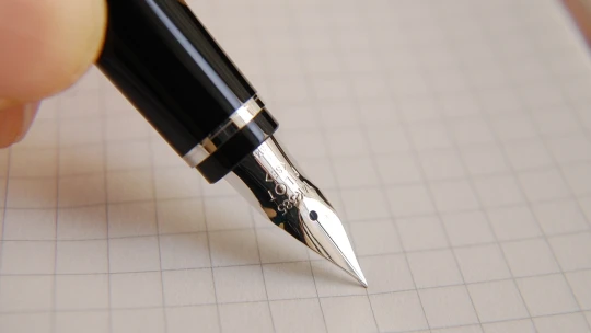 Podpis v&nbsp;době digitální. Dříve se ďáblu upisovalo krví, dnes otiskem prstu nebo slinami