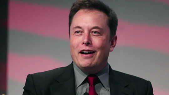 Tesla se pomalu hrabe z&nbsp;pekla a&nbsp;vyčerpaný Musk slibuje zisk