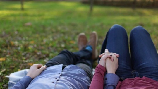 Češi se mají dobře, ale necítí to tak. Co s tím?