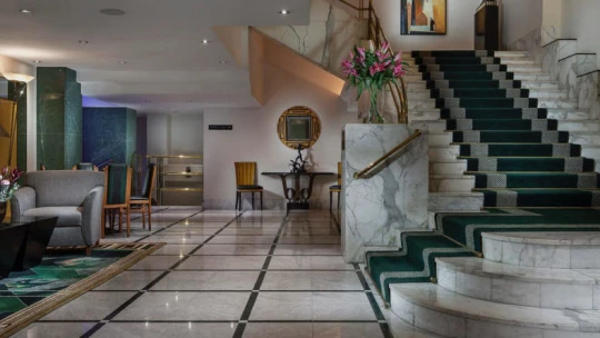 Alcron vystupuje z&nbsp;Radisson Blu. Vrátí se k&nbsp;tradiční podobě třicátých let