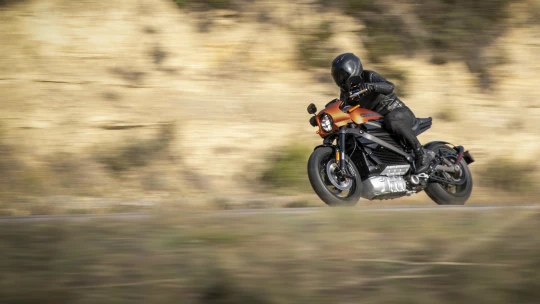 Co letos čeká motorkáře: elektrický harley i&nbsp;novinky od indiána