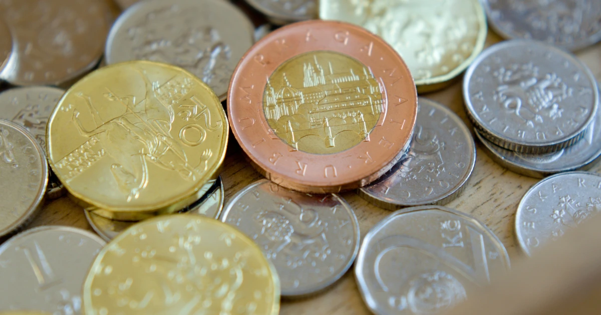 Koruna je vůči euru na dvouletém maximu. Roste i proti dolaru