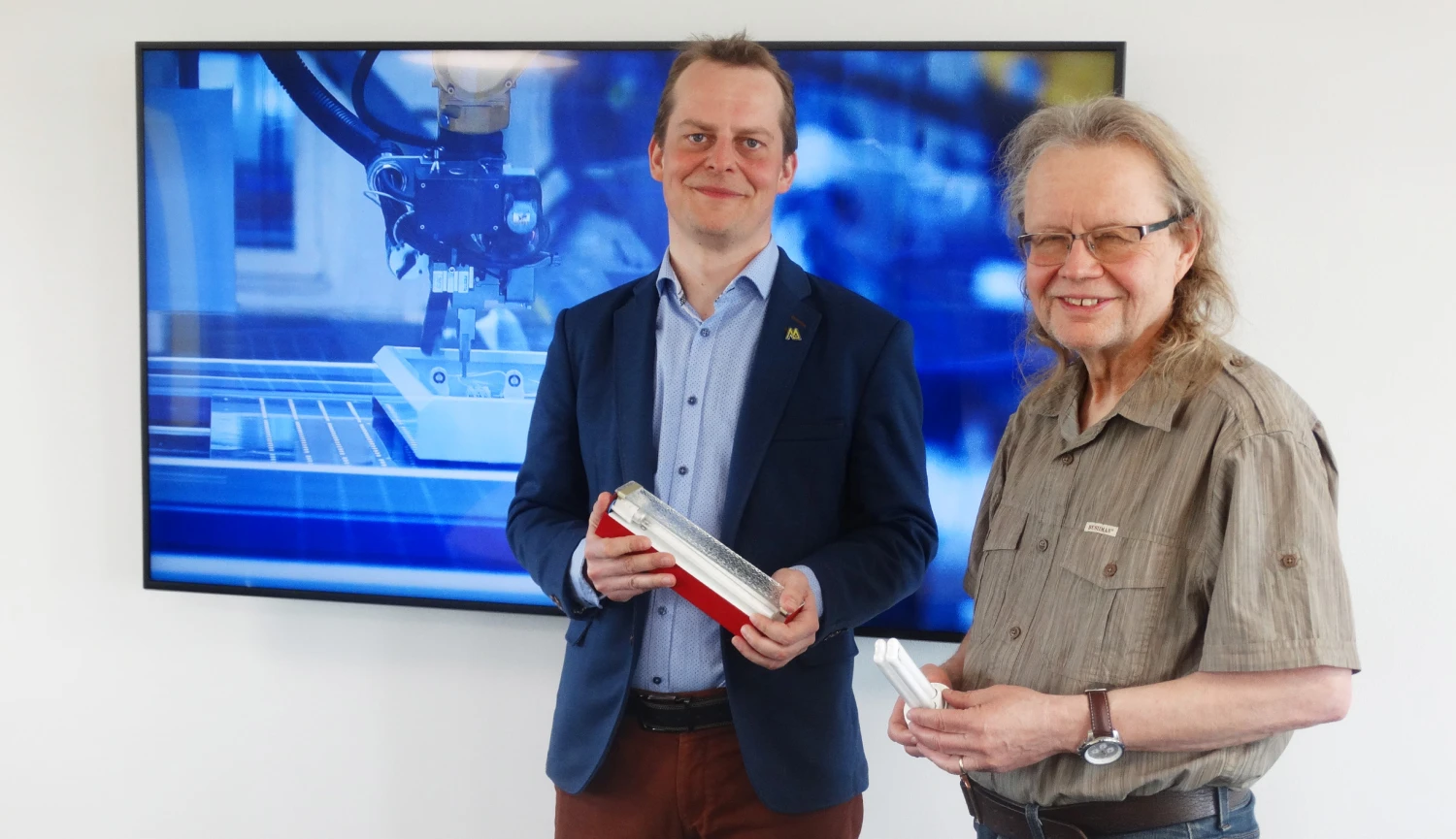 Šest chlapů a&nbsp;zářivky. Už 25 let vyrábí česká firma svítidla pro celý svět