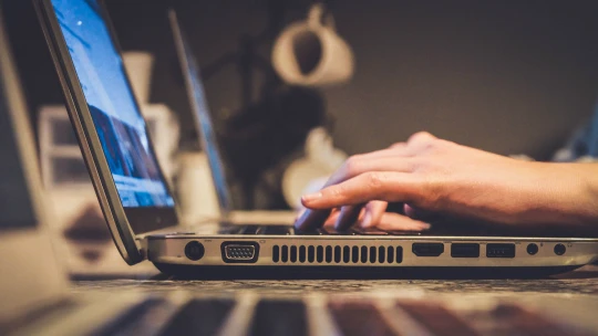 WWW & porno, už 30 let nerozlučná dvojka. A&nbsp;také obří byznys