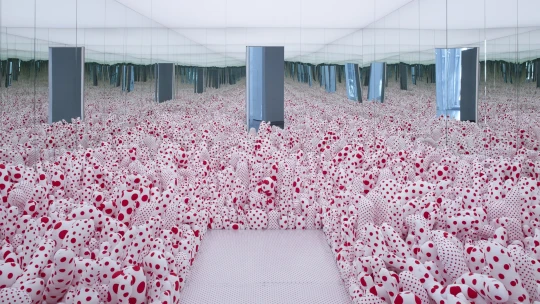 Zajeďte do Vídně na výstavu Marka Rothka. A do Paříže na puntíky