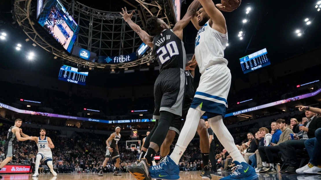 NBA prodá vysílací práva na jedenáct let. Celkem za 1,8 bilionu korun