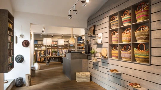 Jaro v bytě i šatníku. Kde si v Praze koupit designové kousky?