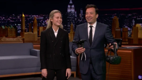 Český úspěch v late night show. Jimmy Fallon seká s Beat Saberem