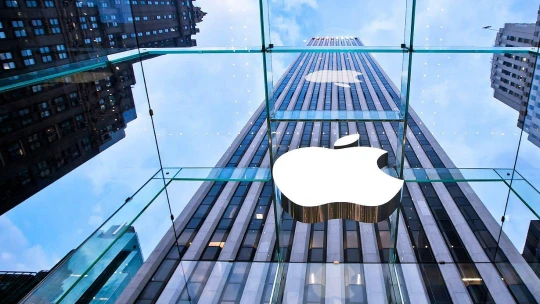 AirPods frčí, iPhone padá? Čekáme na výsledky Applu i&nbsp;nový design
