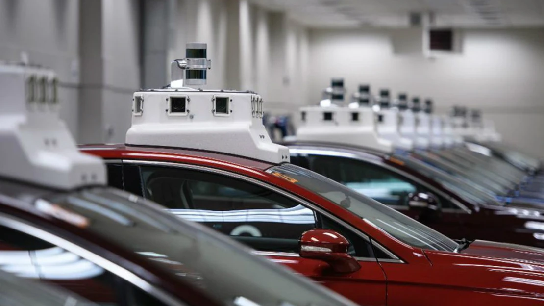 Automobilky, které do chytrých aut investují příliš a&nbsp;brzy, nemusí přežít