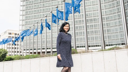 Twitter podle Jourové nebrání ruské propagandě. Hrozí porušení pravidel EU