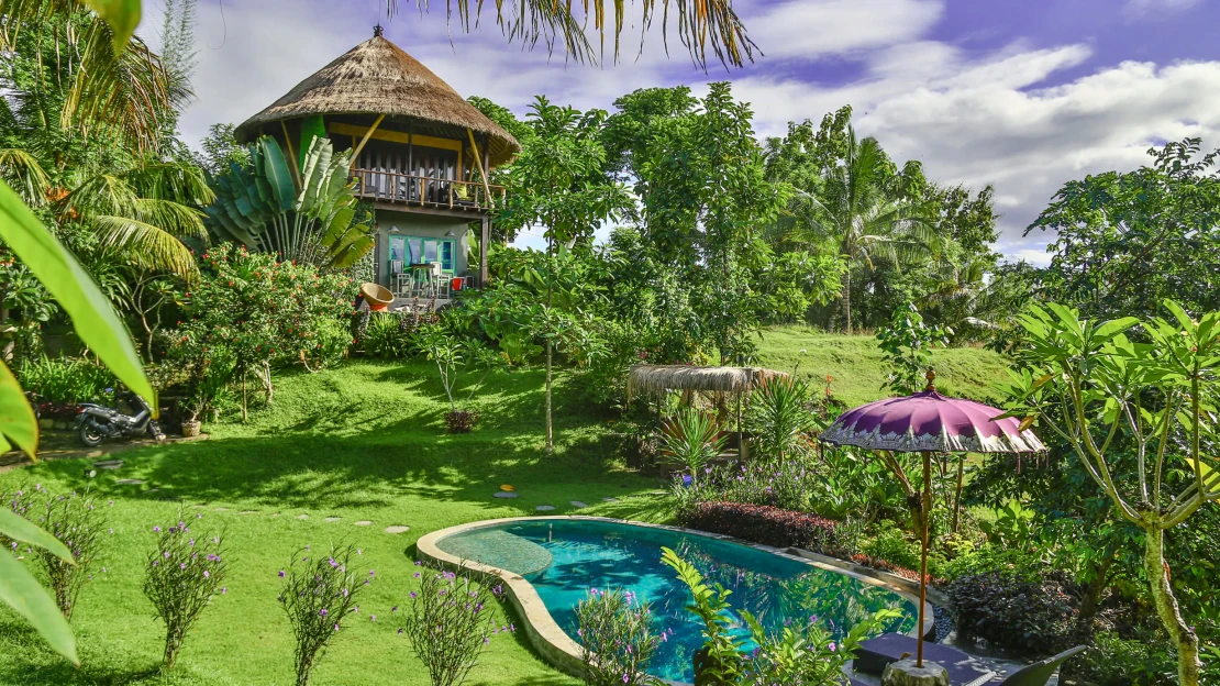 Deset nejžádanějších míst na Airbnb. Treehouse na Bali i&nbsp;romantická chýše pro dva