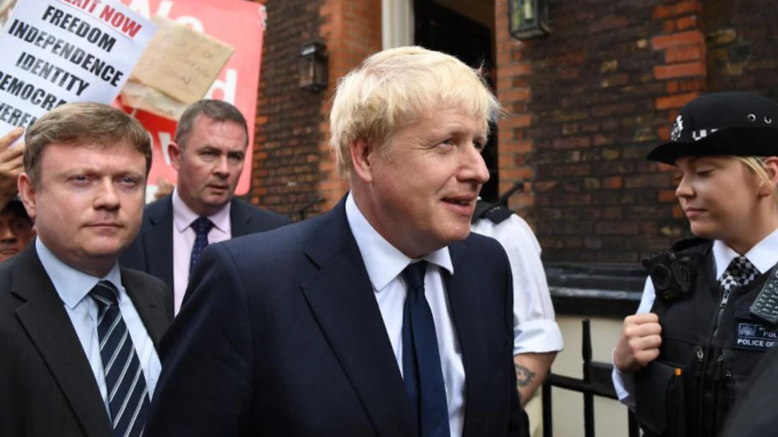 Může si Boris Johnson finančně dovolit být britským premiérem?