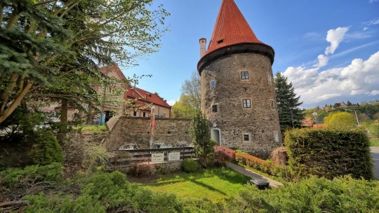 Větrný mlýn i&nbsp;bývalé nádraží. Tohle je 10 nejoblíbenějších Airbnb v&nbsp;Česku