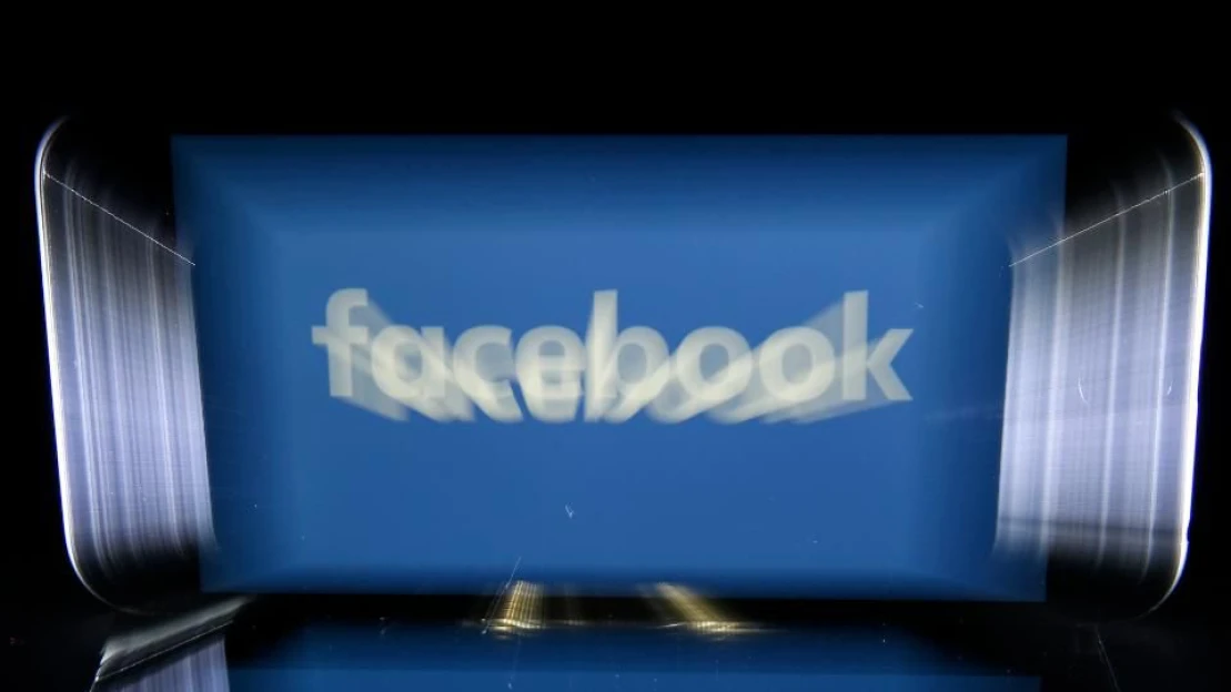 Austrálie přijala kontroverzní zákon. Google a&nbsp;Facebook budou za zpravodajský obsah platit