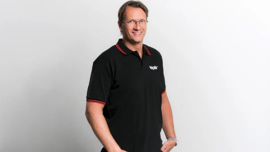 Tužka a papír už nestačí. Podnikatel chce z topenářství udělat digitální službu