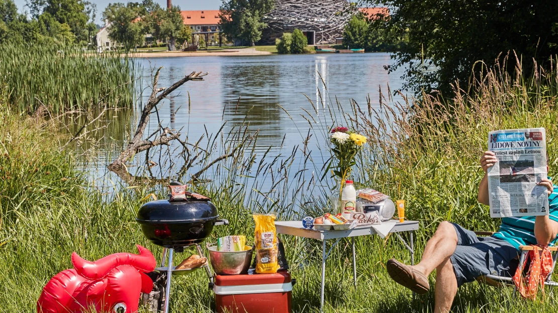 Léto s&nbsp;Andrejem. Co všechno si o&nbsp;prázdninách užíváte a&nbsp;patří to premiérovi