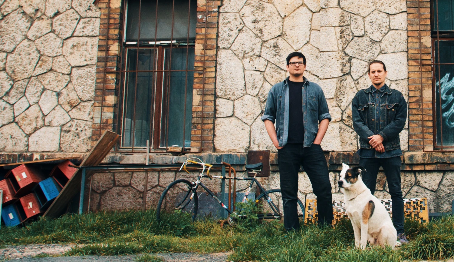 Recyklace nestačí. Dva designéři z&nbsp;Brna prokopávají cestu upcyklaci