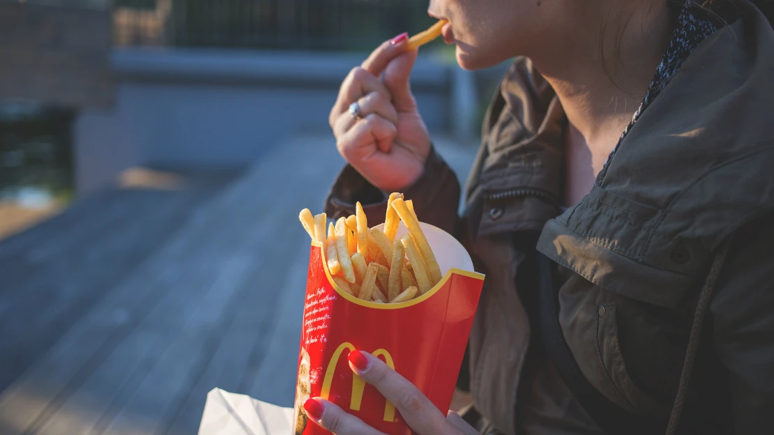 Fast foodu se v&nbsp;pandemii daří. McDonald’s&nbsp;zvýšil čtvrtletní zisk o&nbsp;39 procent