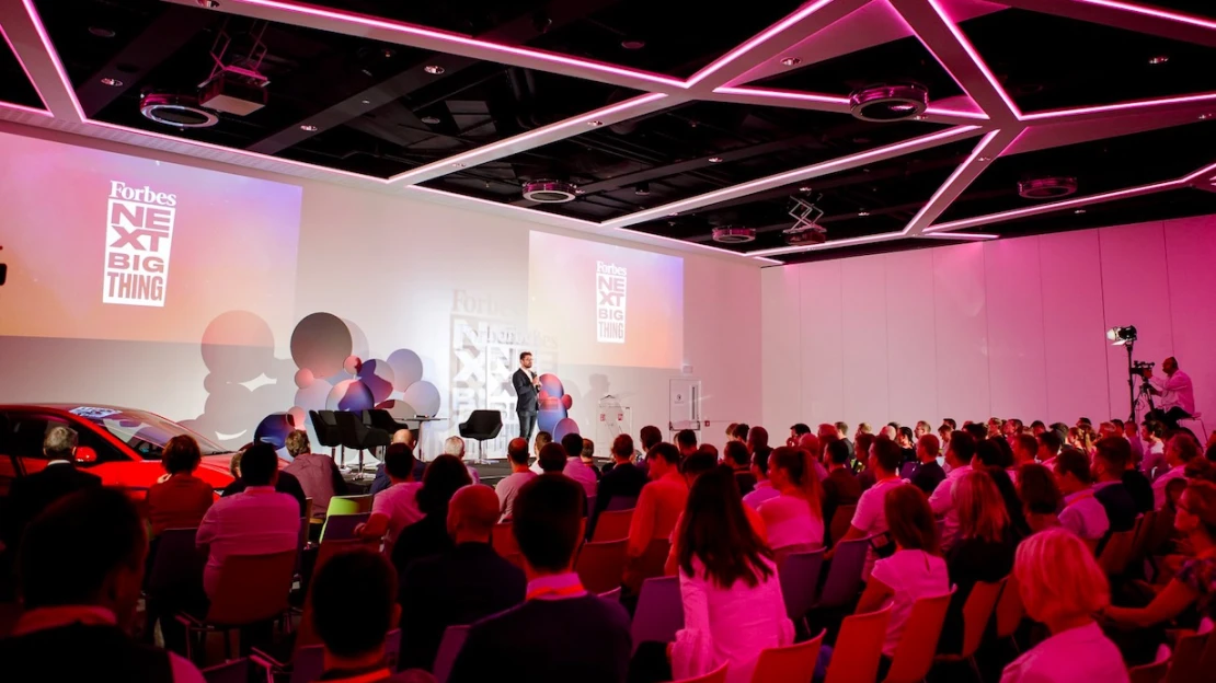 NEXT Big Thing: díky elektromobilu ušetříte a&nbsp;ve virtuální realitě najdete svůj kmen