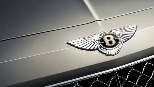 Bentley a&nbsp;Ferrari jsou ve třetím čtvrtletí ziskoví. Aston Martin prohloubil ztrátu