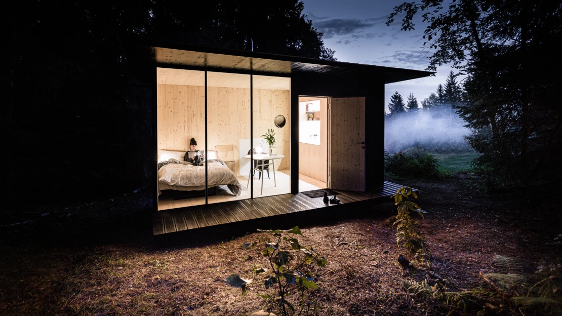 Cesta z&nbsp;města. Malý velký dům Tiny House Done si sestavíte sami