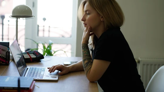 Zlepšete se jednoduše, rychle, zdarma, a v čemkoli chcete