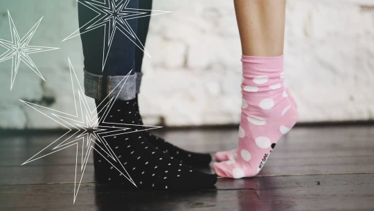 České Vánoce: Ponožky pod stromeček? Od českých designérů ano