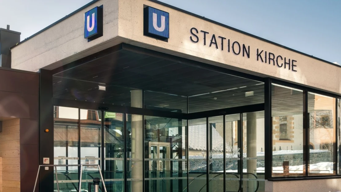 Vlakem za zimou, architekturou i&nbsp;dalšími vlaky. Jak si užít Vánoce na kolejích