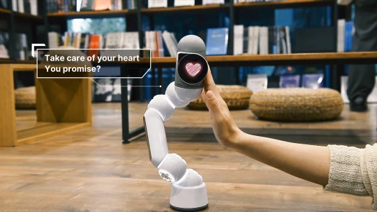 Mazlivý robot či neviditelná klávesnice. Dvanáct věcí, které nás zaujaly na veletrhu CES