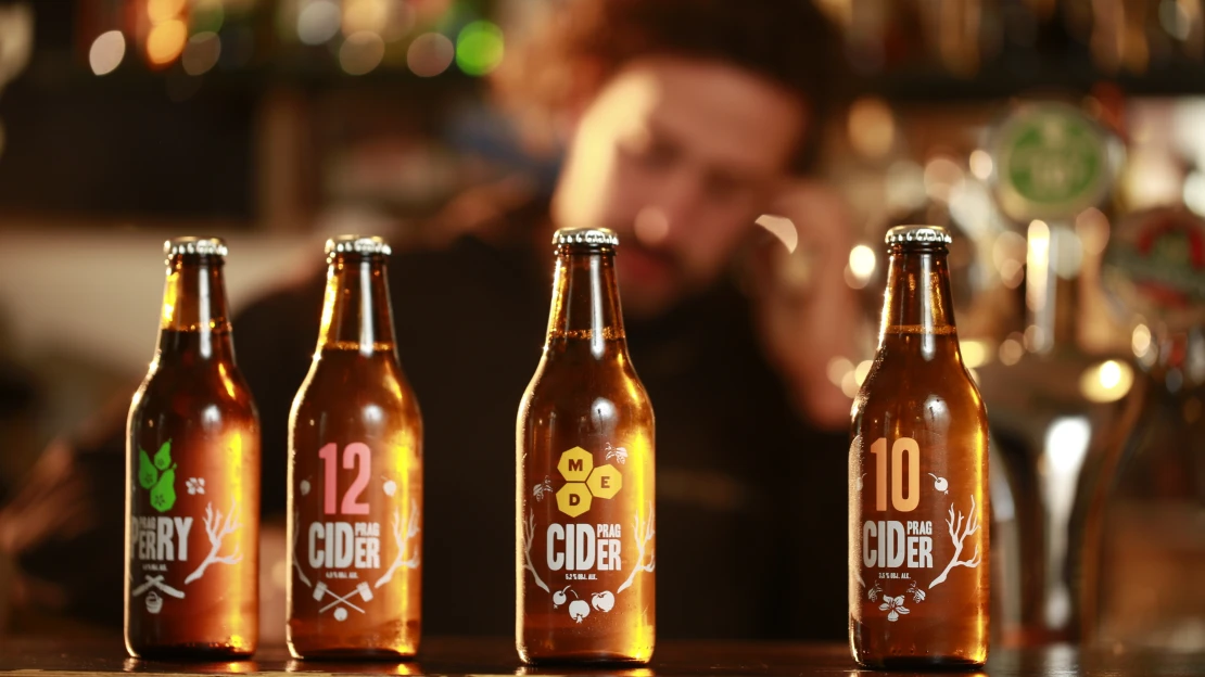 Samaras je při&nbsp;chuti. Kofola poprvé vstupuje do alka, kupuje cider F. H. Prager
