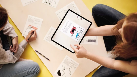 Česká stopa ve Vegas. Brzda na inlajny, chytrá stélka do bot i rozhýbaná učebnice fyziky