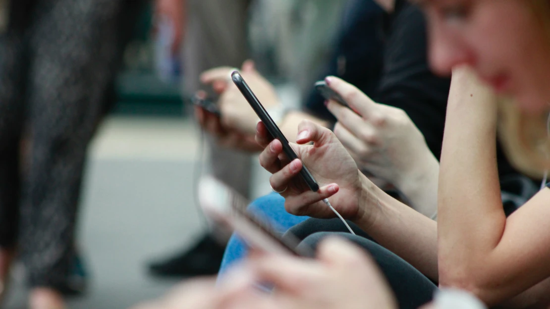 Další krok v&nbsp;boji s&nbsp;podvody na sociálních sítích. Vietnam zakáže anonymní účty